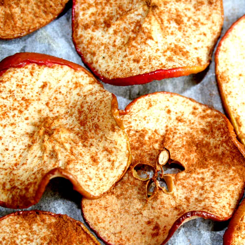 OK if I had to choose one recipe to impress the other parents. This is it. Two Ingredient clean eating cinnamon apple crisps! 