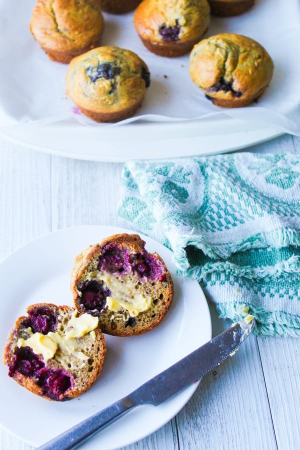 clean eating raspberry and macadamia muffins