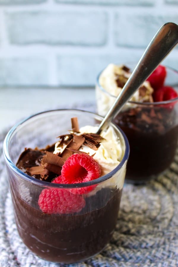 clean eating chocolate chia mousse