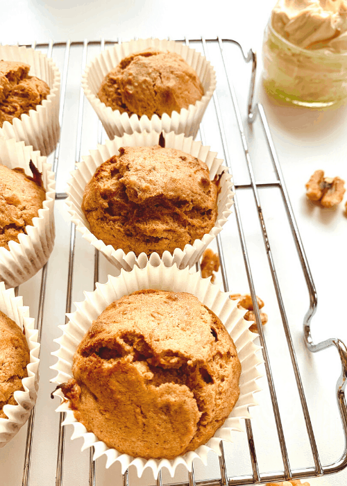 healthy-carrot-muffins