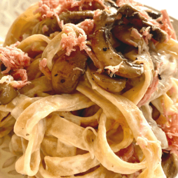 Ham And ham and mushroom pasta Pasta {With Cream Cheese Sauce}