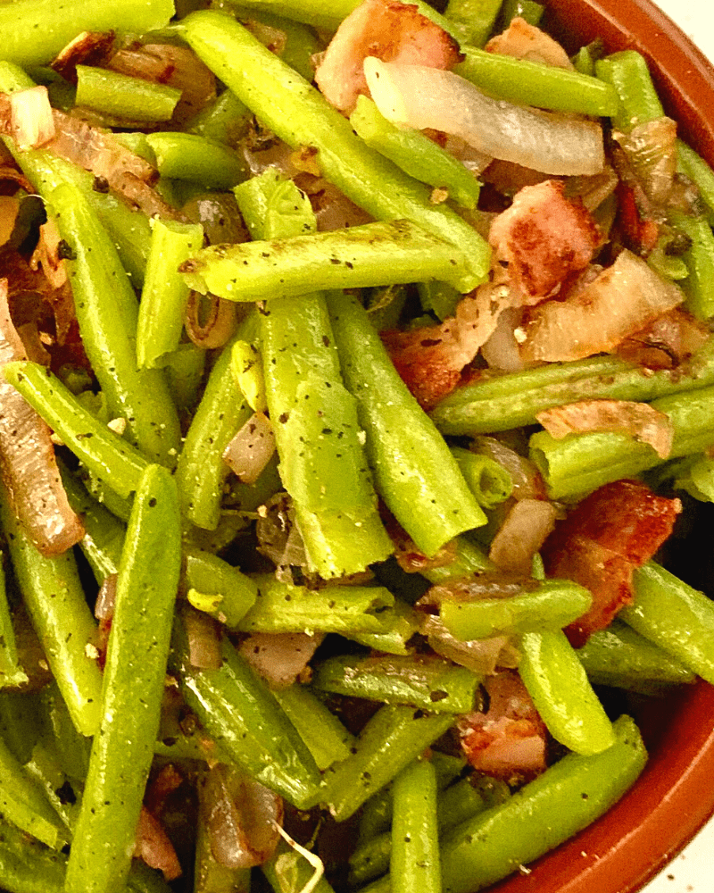 green beans cooked with bacon 