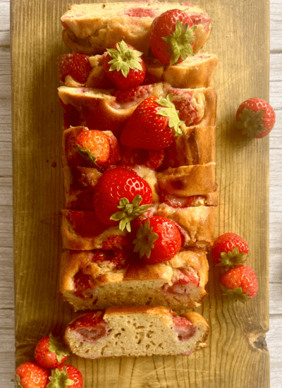 fresh strawberry loaf cake