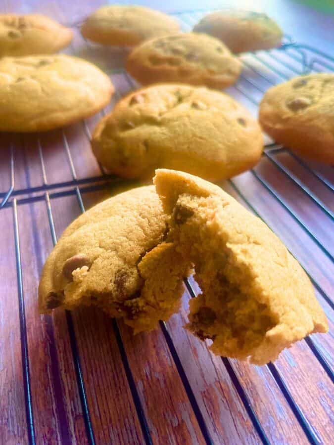 chocolate chip buckwheat cookies